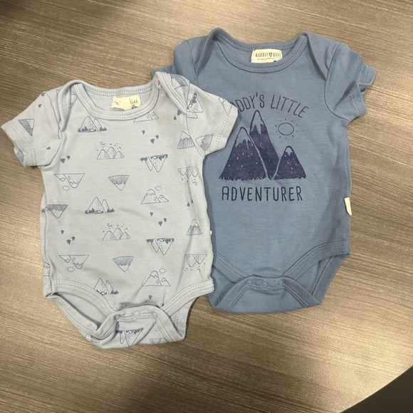 Rabbit Bear two set 0-3 months old baby bodysuit - Picture 2 of 7